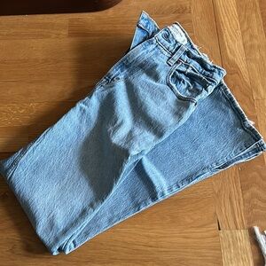 Abercrombie & Fitch 90s Straight Ultra Highrise - Split Hem